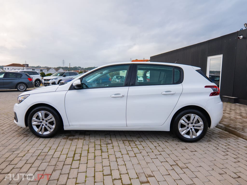 Peugeot 308 1.5 BlueHDi Business Line