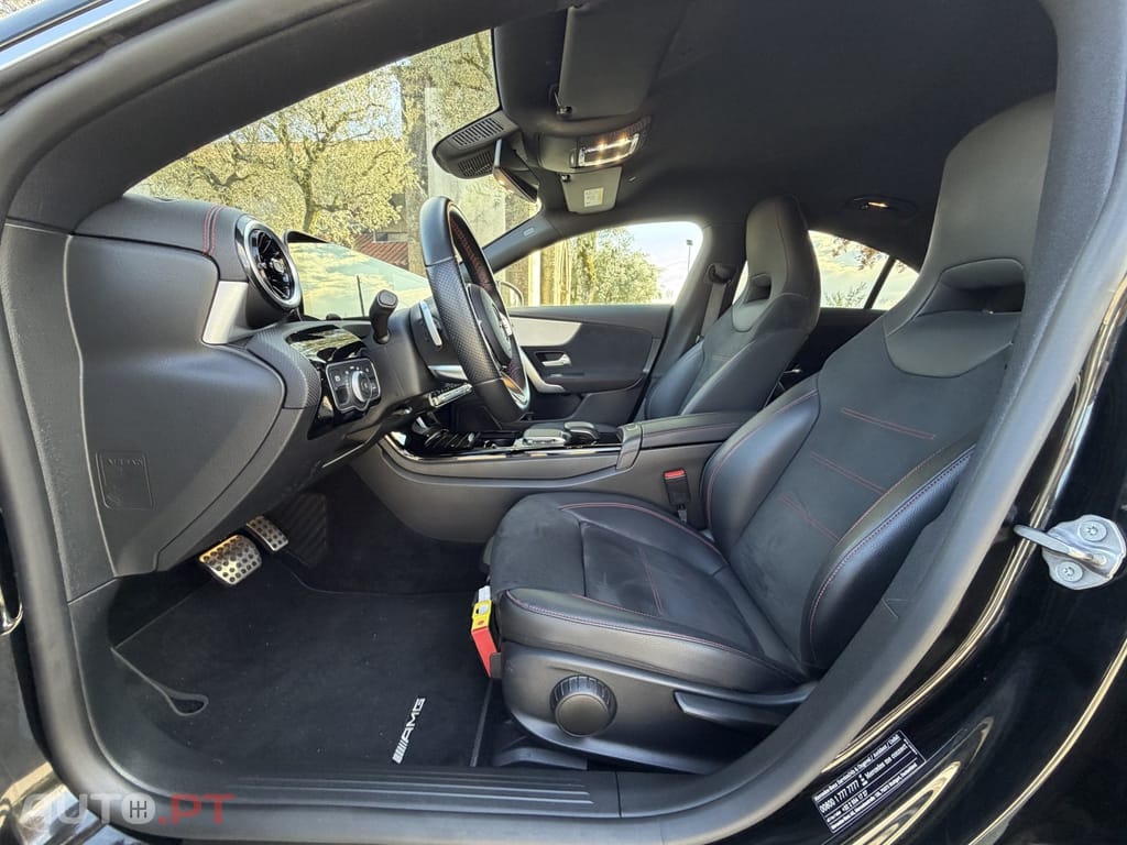 Mercedes-Benz CLA 180 d AMG LINE