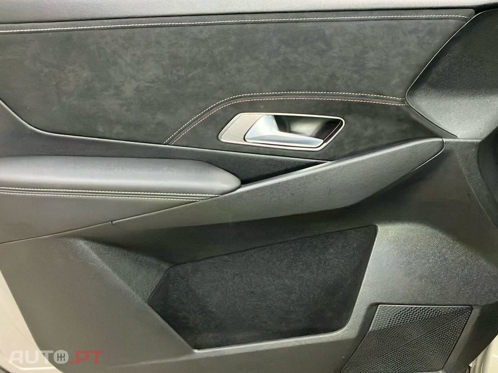 DS DS7 Crossback E-Tense Performance Line EAT8