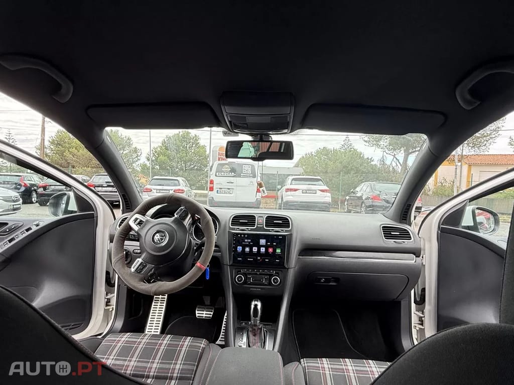 Volkswagen Golf 2.0 GTI DSG
