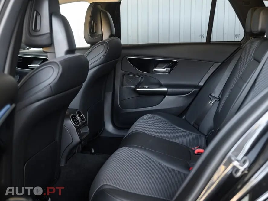 Mercedes-Benz C 300 e AMG Line