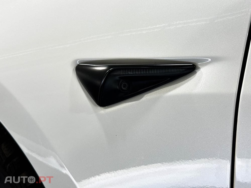 Tesla Model 3 Standard Range Plus RWD — fotografia 51