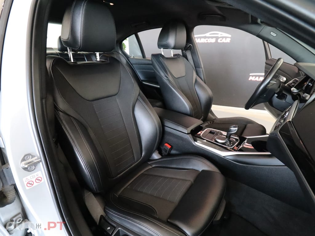 BMW 320 d Auto