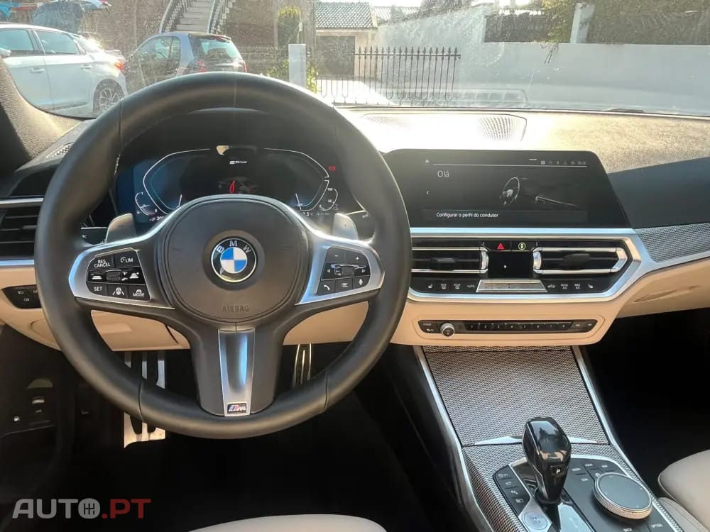 BMW 330 e Pack Desportivo M Auto