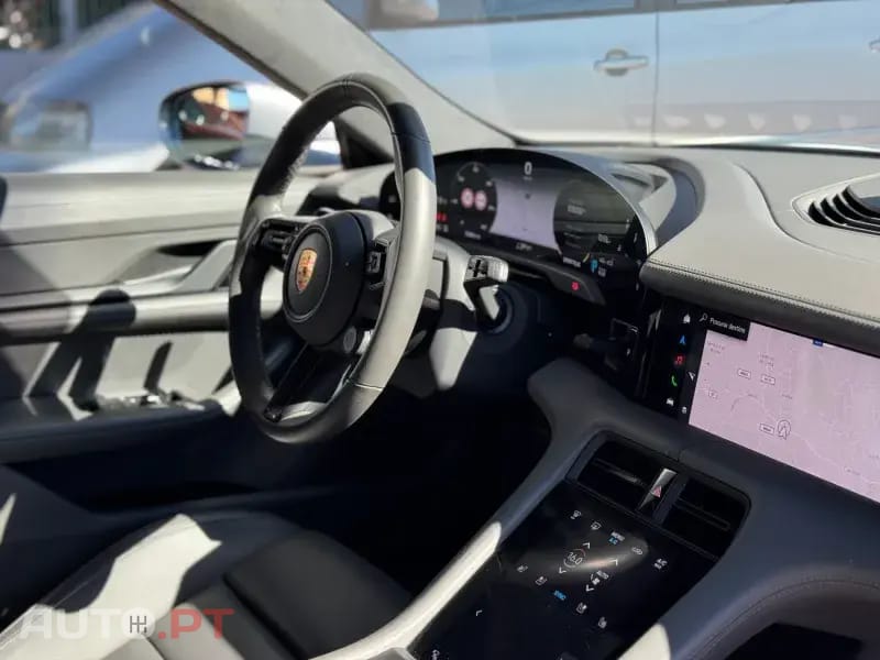 Porsche Taycan Turbo