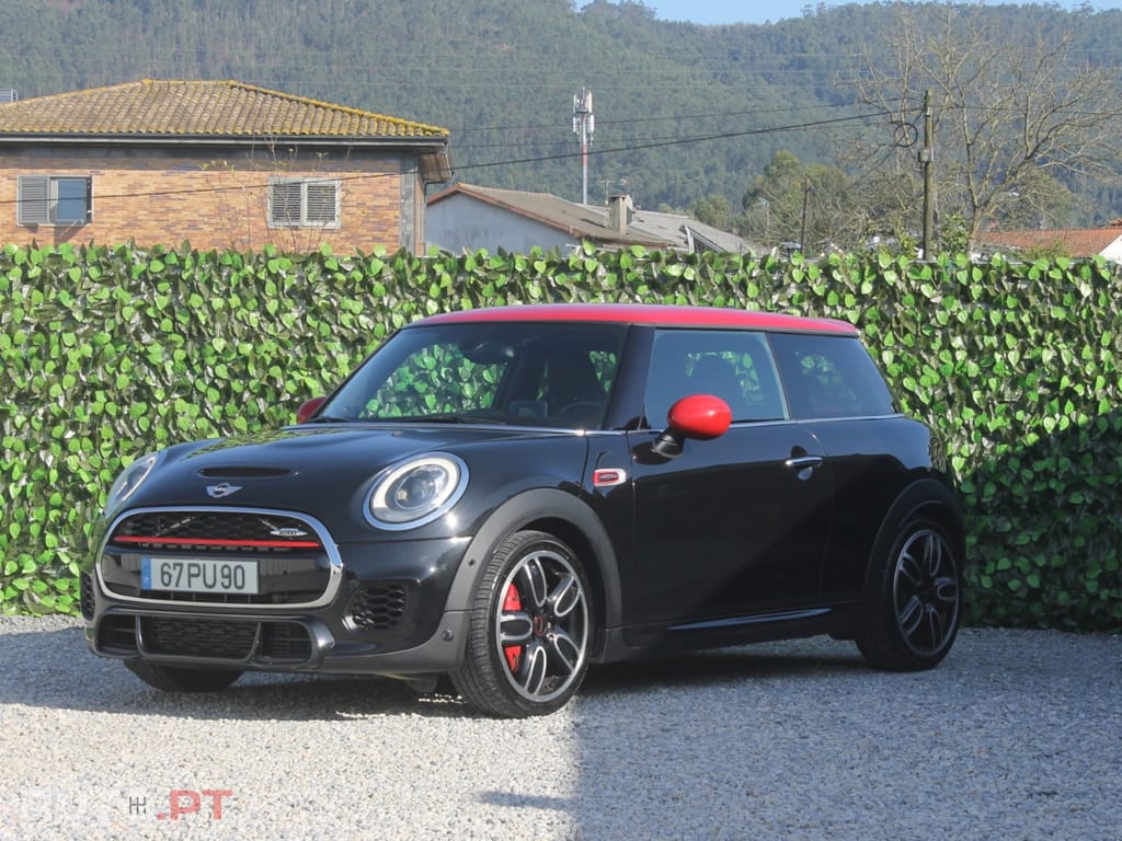 MINI John Cooper Works Auto Desportiva