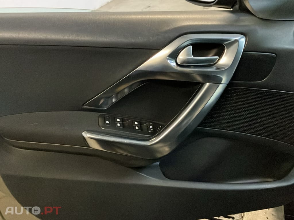 Peugeot 2008 PureTech 82 Active