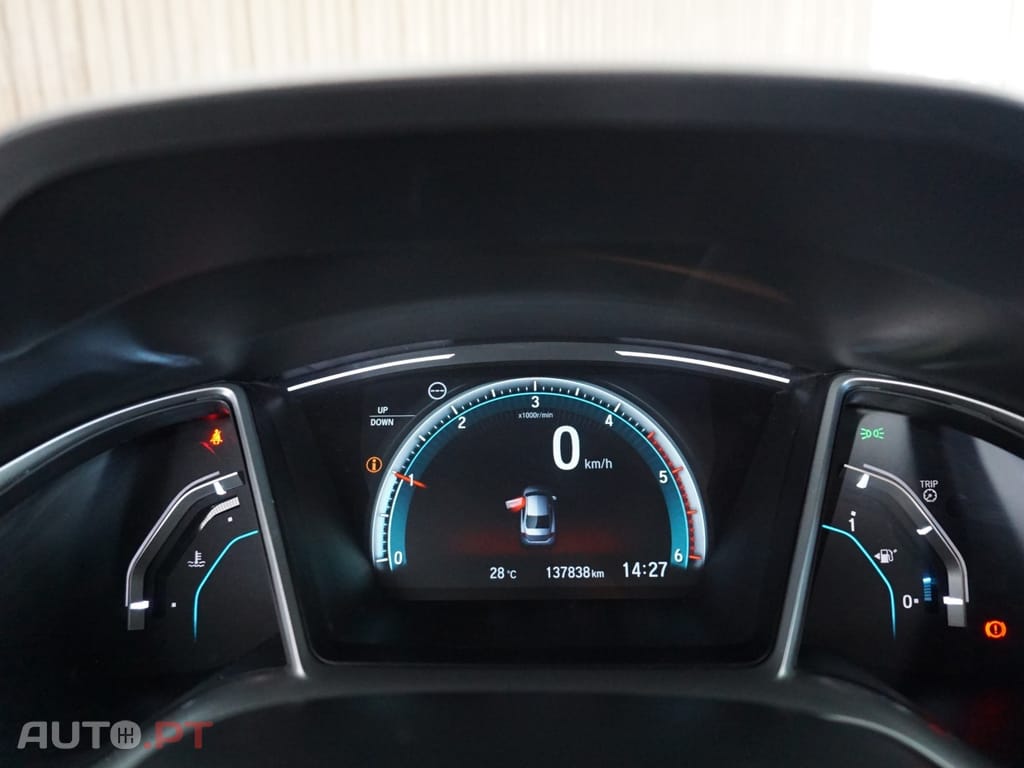 Honda Civic 1.6 i-DTEC Elegance Navi