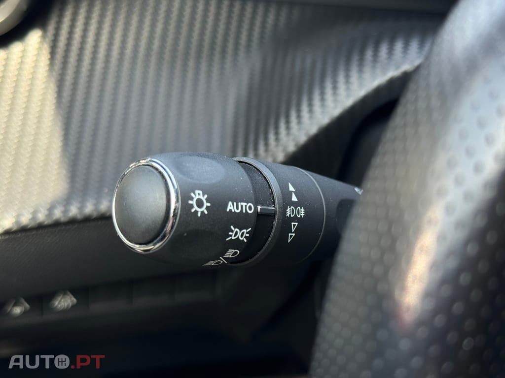 Peugeot E-2008 50 kWh GT