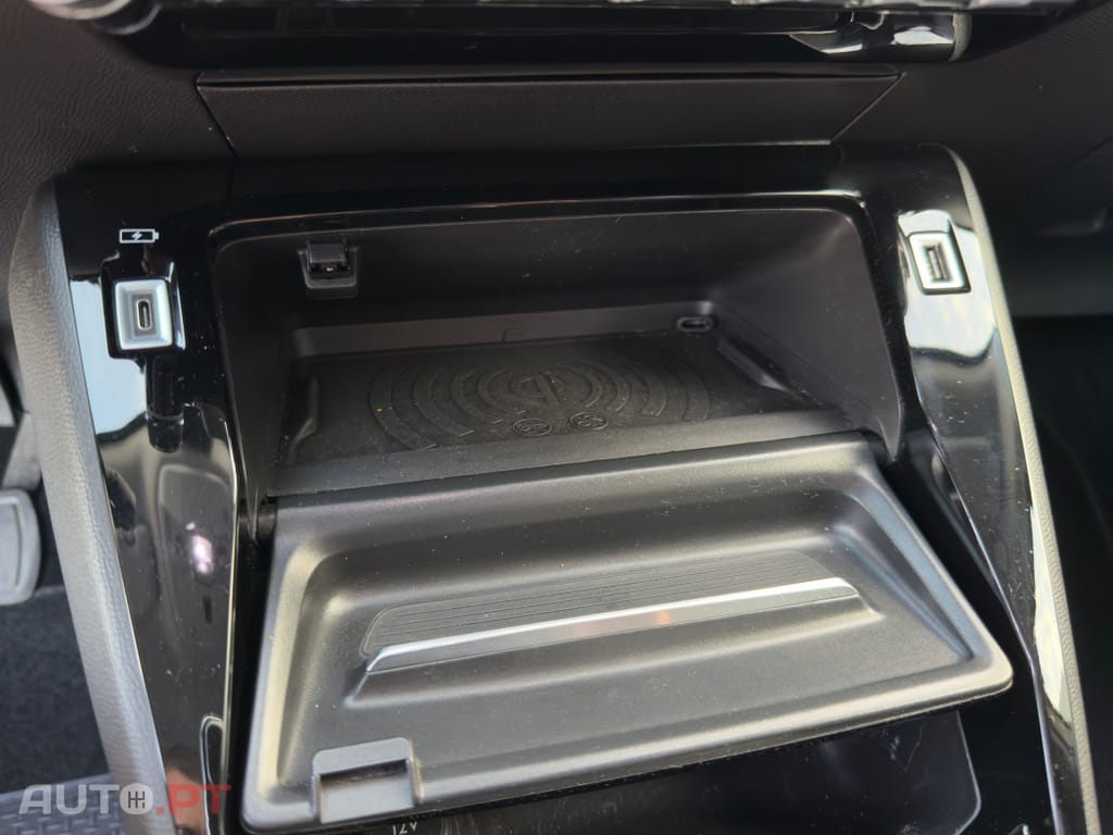 Peugeot 2008 PureTech 130 EAT8 Allure