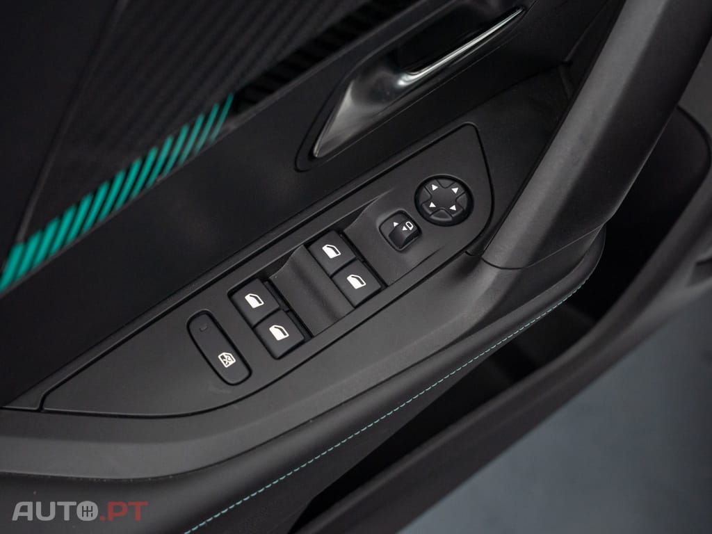 Peugeot 2008 1.5 BlueHDi Allure Pack EAT8