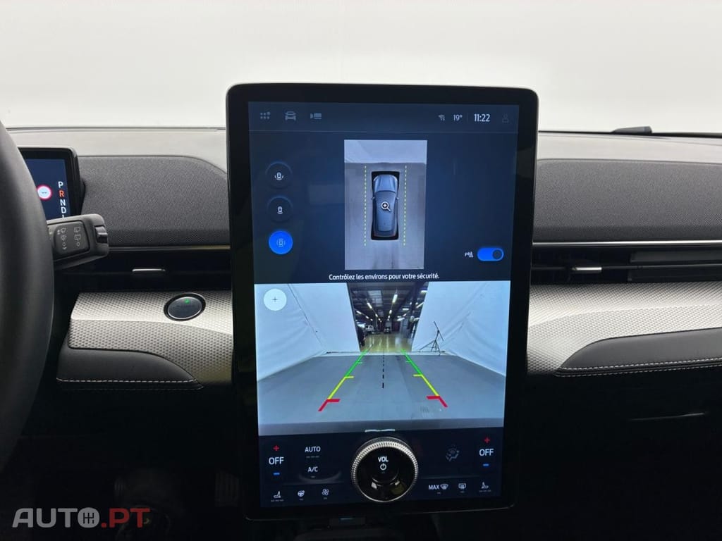 Ford Mustang Mach-E Standard Range