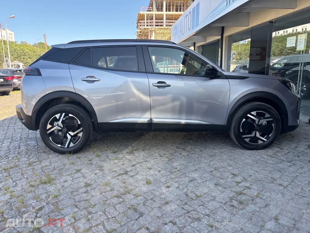 Peugeot 2008 Hybrid 145 e-DSC Allure