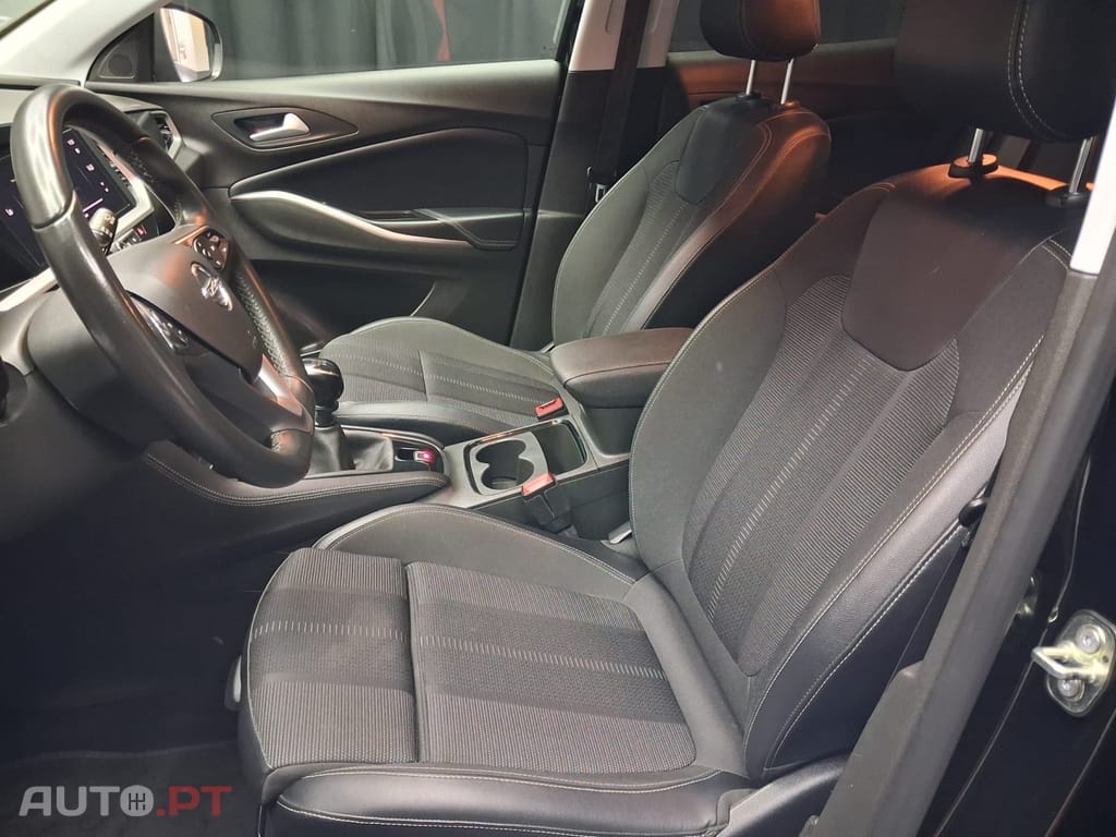 Opel Grandland 1.2 T GS Line