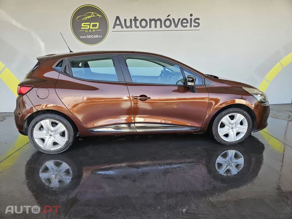 Renault Clio outra