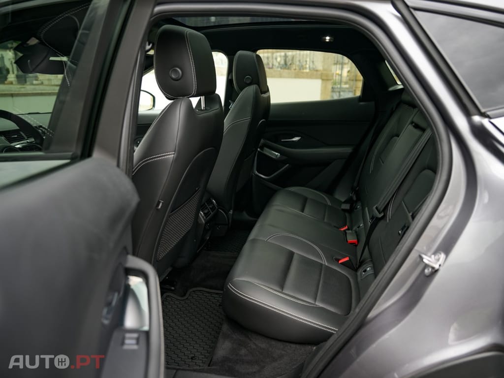 Jaguar E-Pace 1.5 P300e R-Dynamic SE AWD Aut.