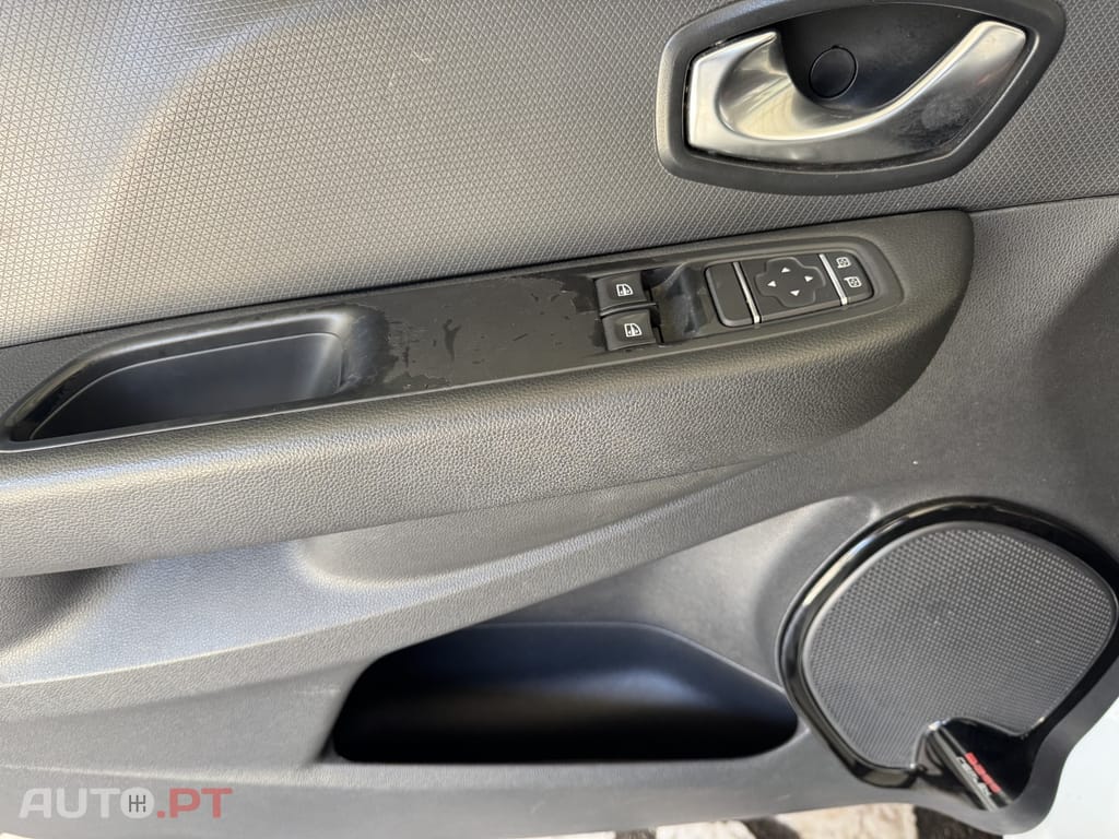 Renault Clio Sport Tourer 0.9 TCe Limited