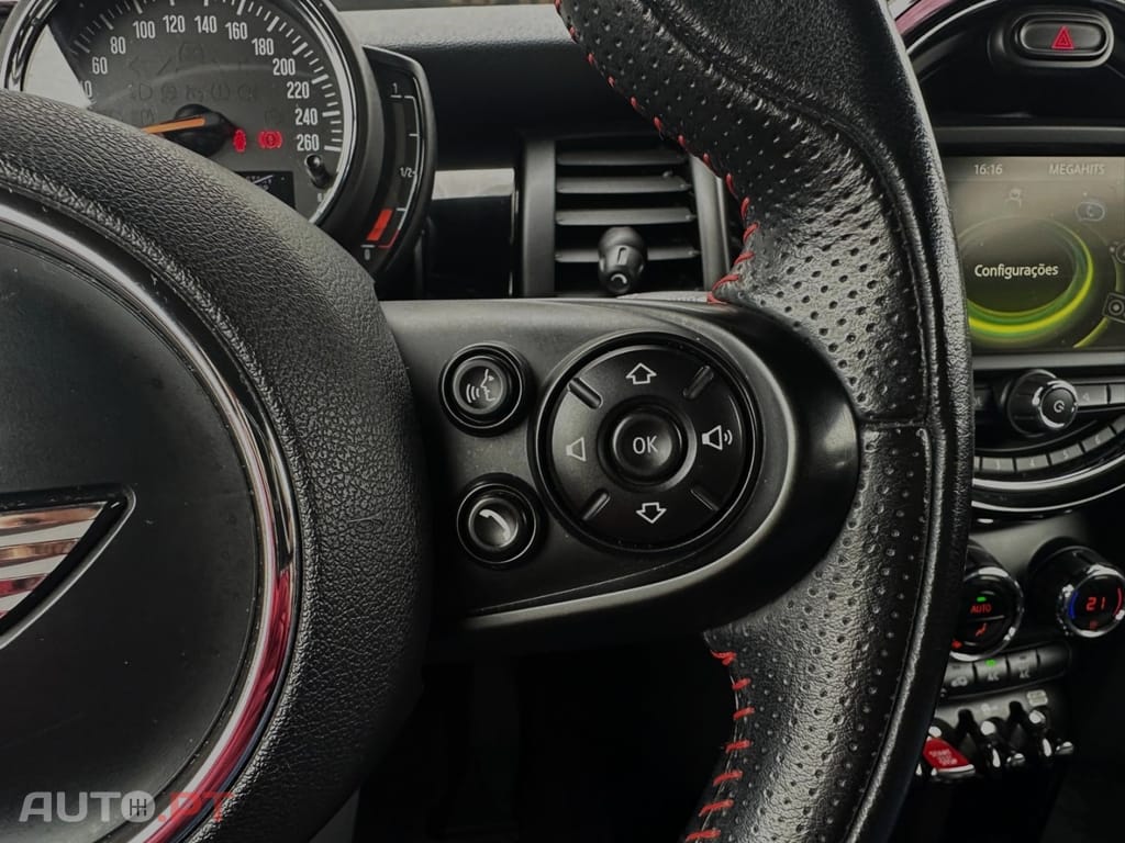 MINI Cooper Cooper D