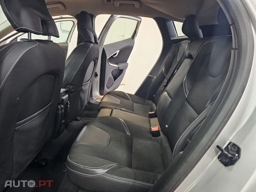 Volvo V40 1.6 D2 Kinetic