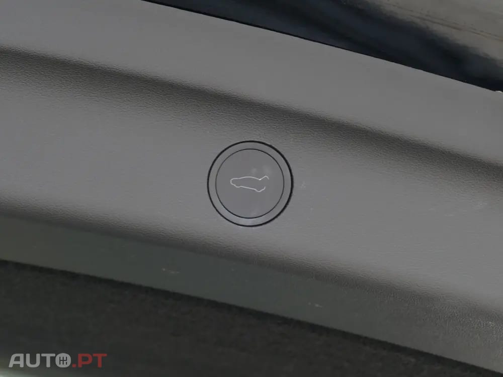 Tesla Model Y Performance Tração Integral