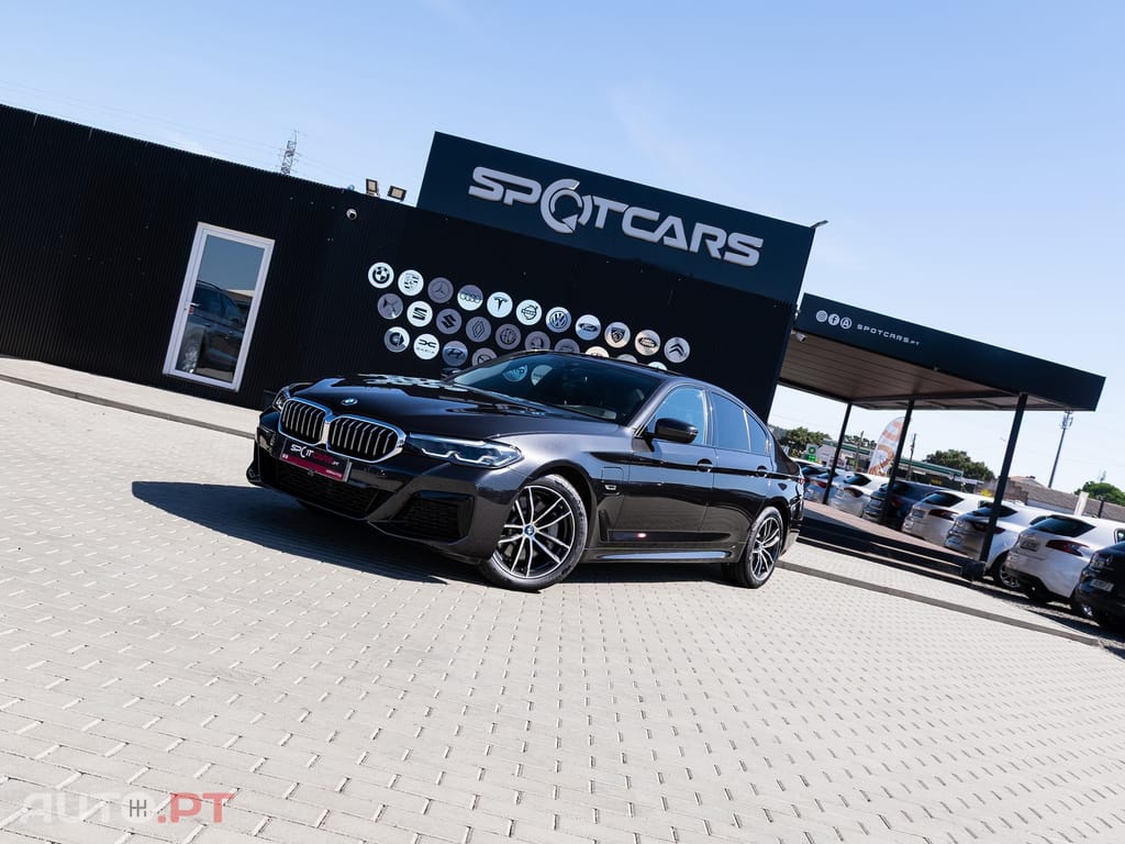 BMW 530 e Pack M — fotografia 3