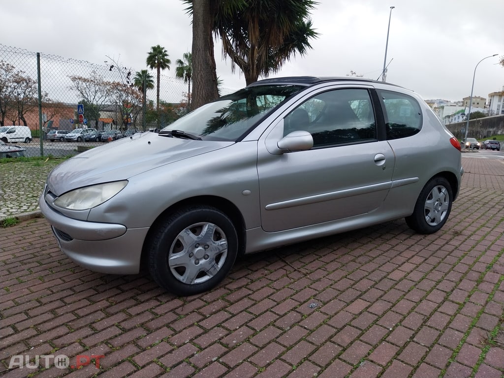 Peugeot 206 XR 1.1I gasolina 2001