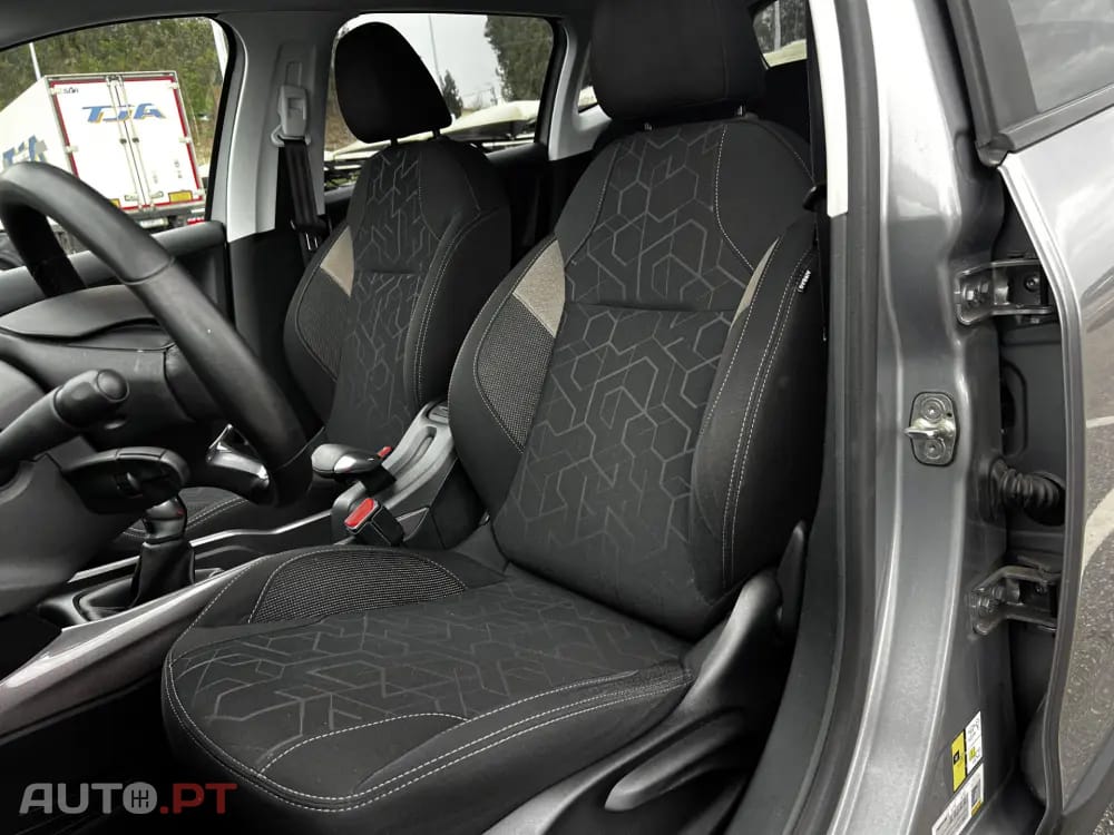 Peugeot 2008 1.2 PureTech Active