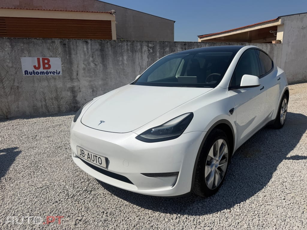 Tesla Model Y Long Range Dual Motor AWD