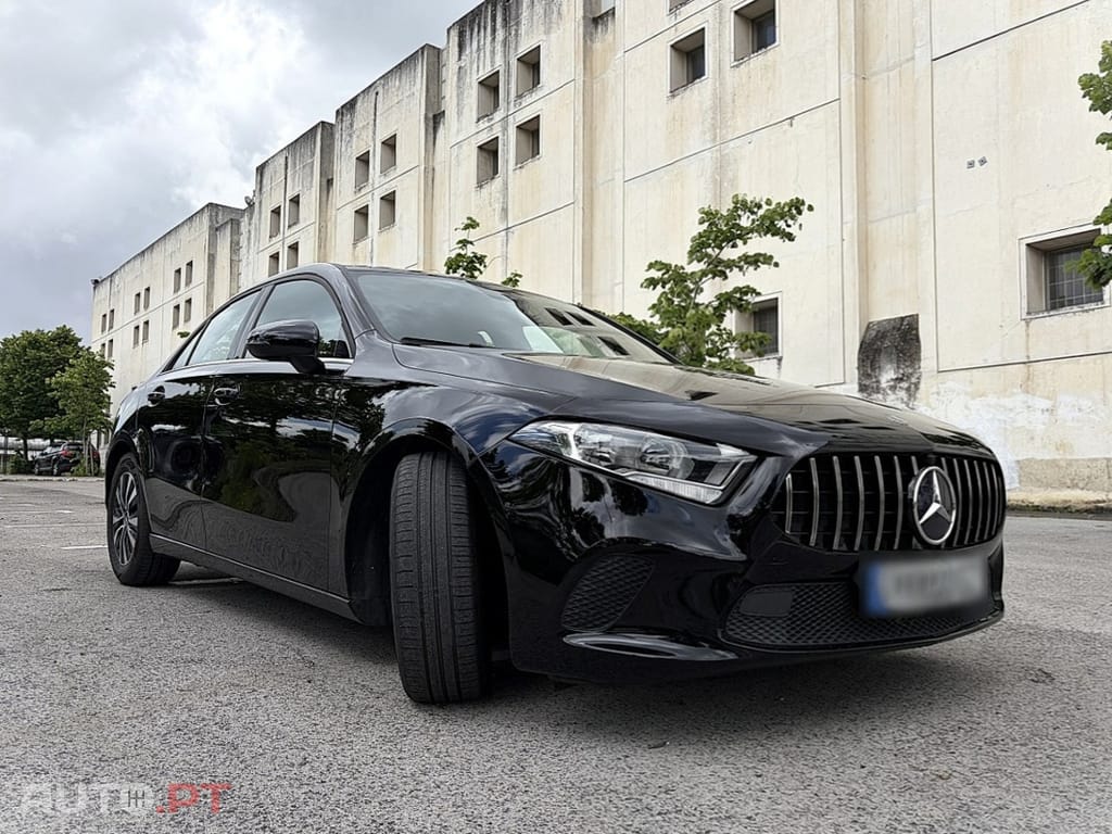 Mercedes-Benz A 180 d limousine 88000kms
