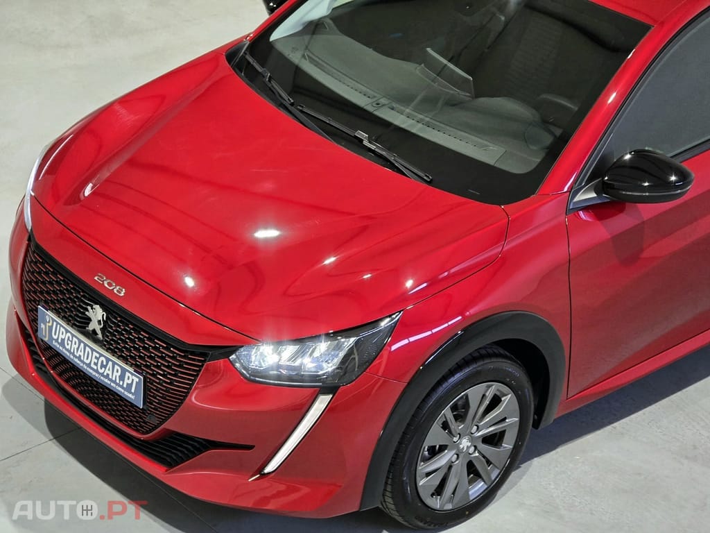 Peugeot E-208 50 kWh Style