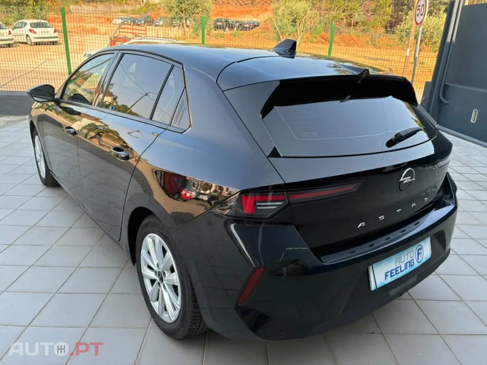 Opel Astra 1.5 D Edition Aut.