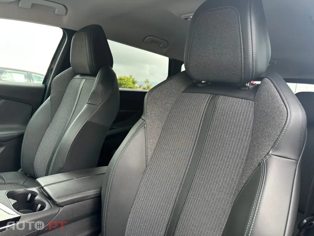 Peugeot 5008 1.5 BlueHDi Allure EAT8