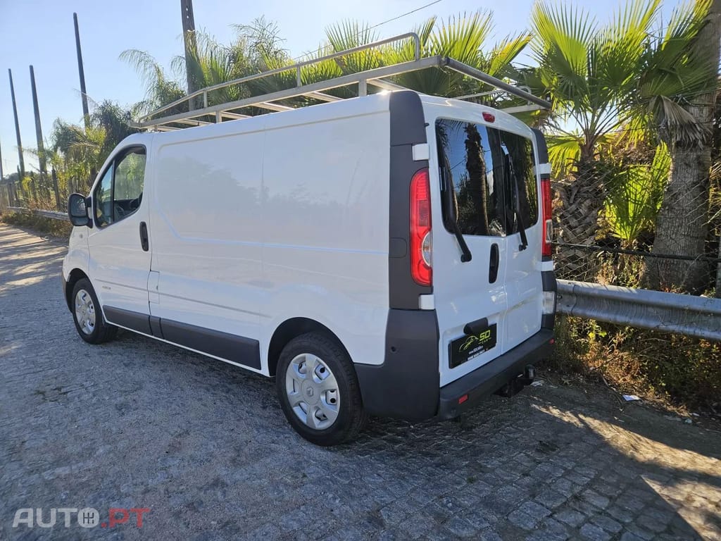 Renault Trafic  LH1