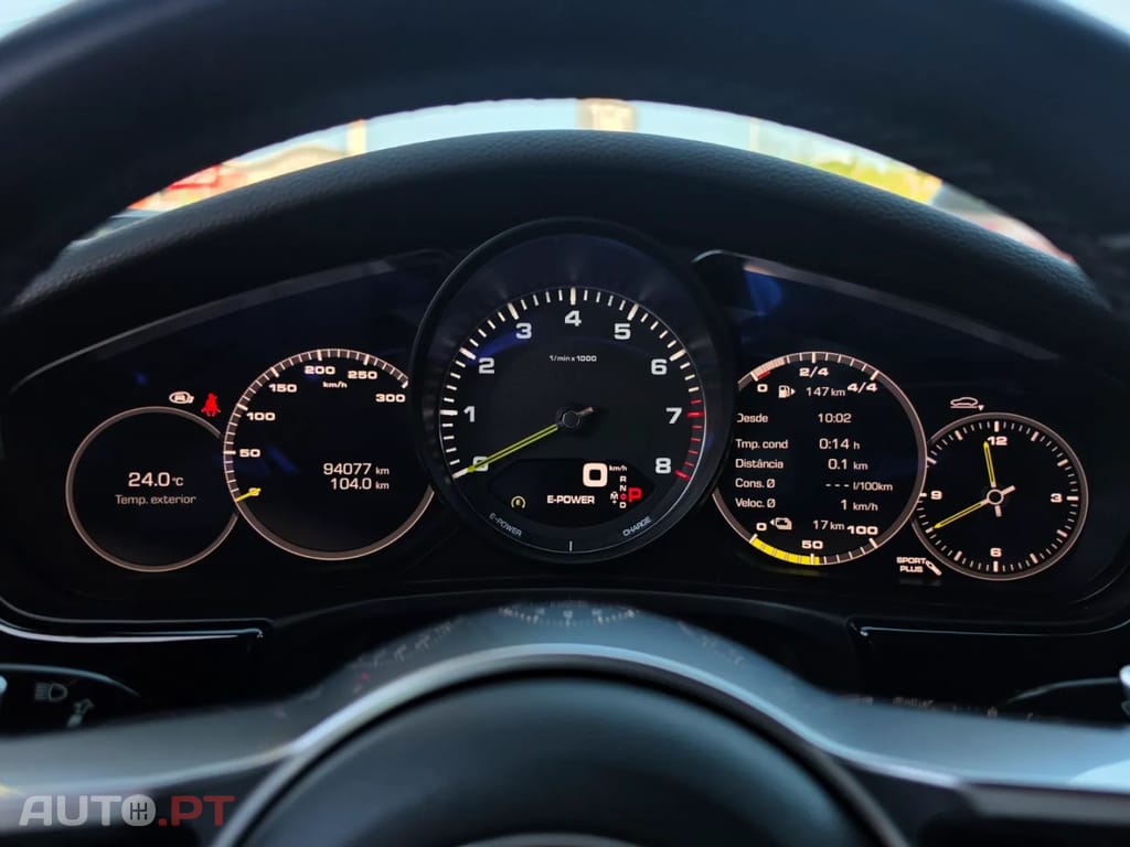 Porsche Panamera 4 E-Hybrid