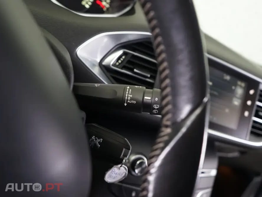 Peugeot 308 SW 1.6 BlueHDi Allure