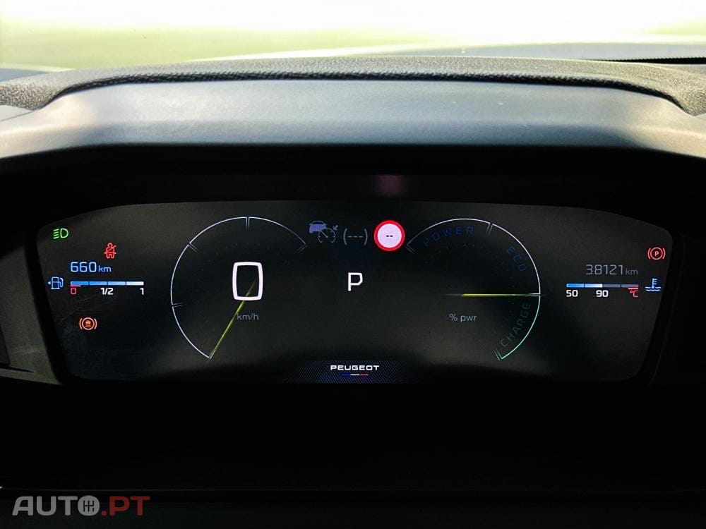 Peugeot 208 1.2 Hybrid Allure e-DCS6