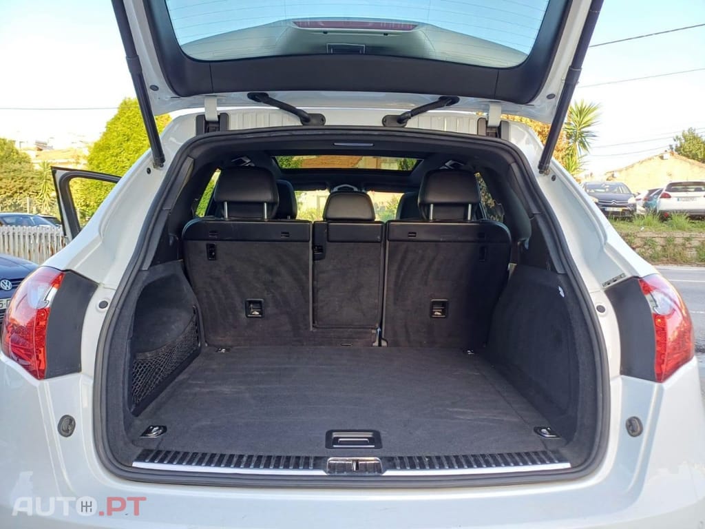 Porsche Cayenne Platinum Edition — fotografia 17