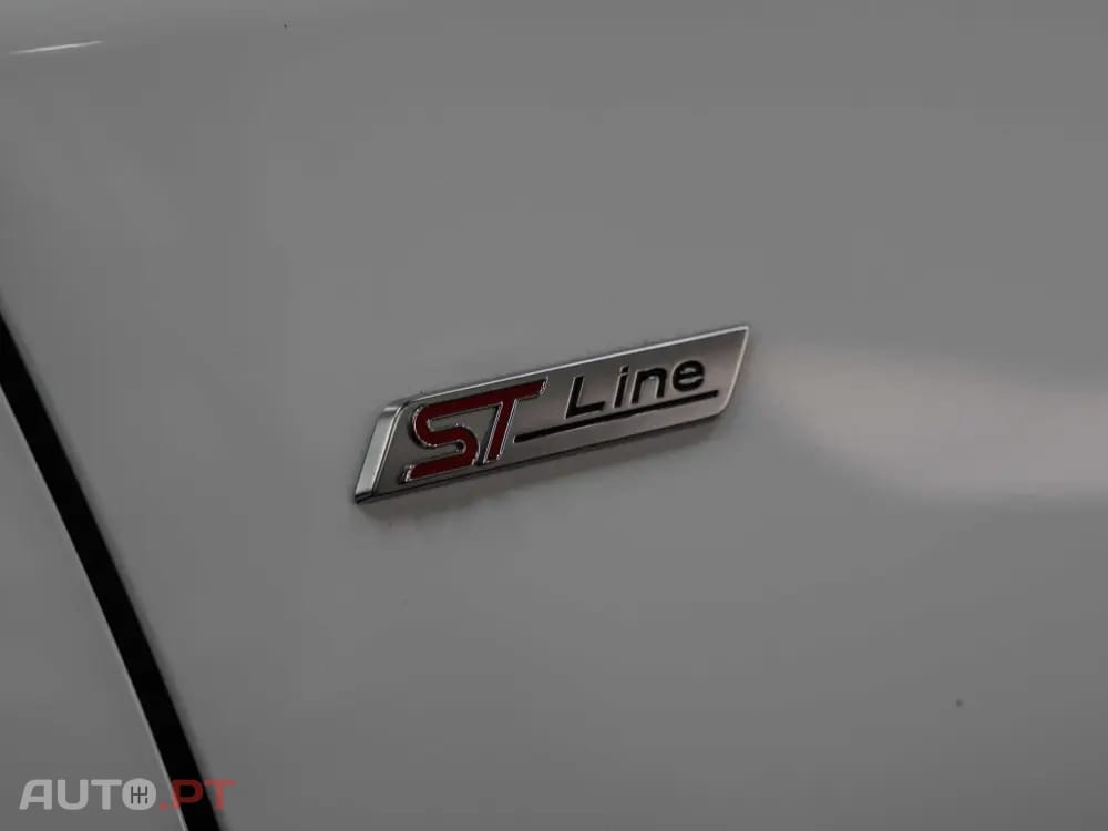 Ford Puma 1.0 EcoBoost MHEV ST-Line