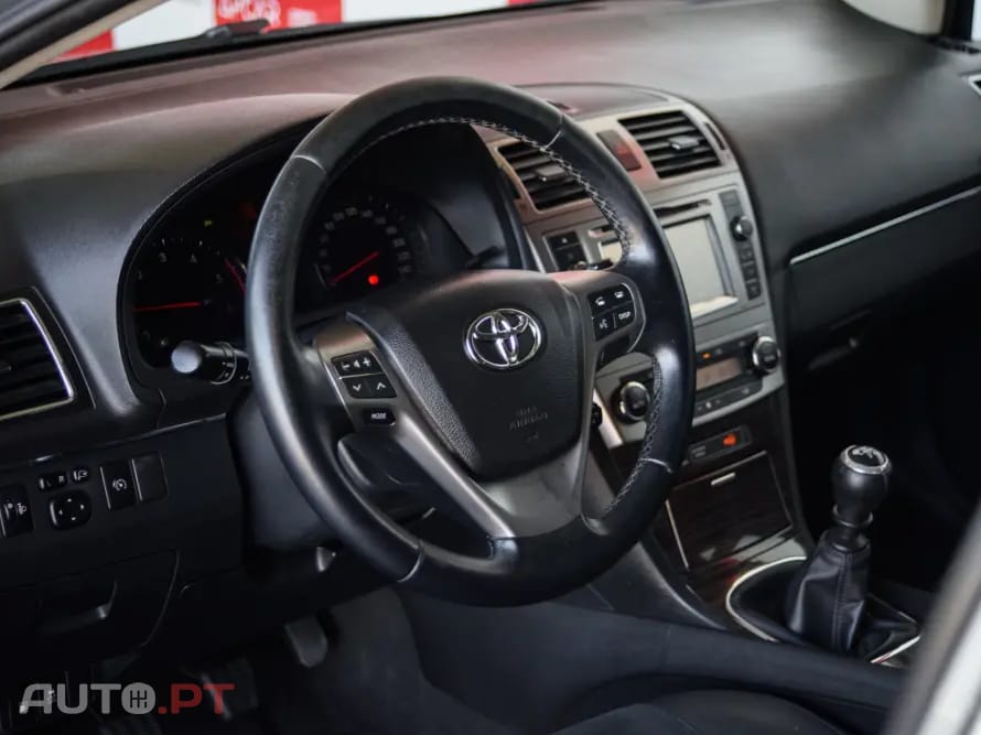 Toyota Avensis SD 2.0 D-4D Exclusive