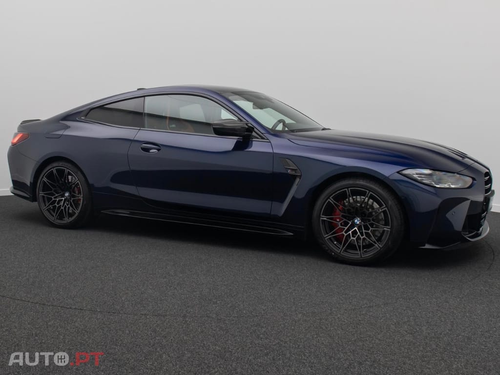 BMW M4 COMPETITION
