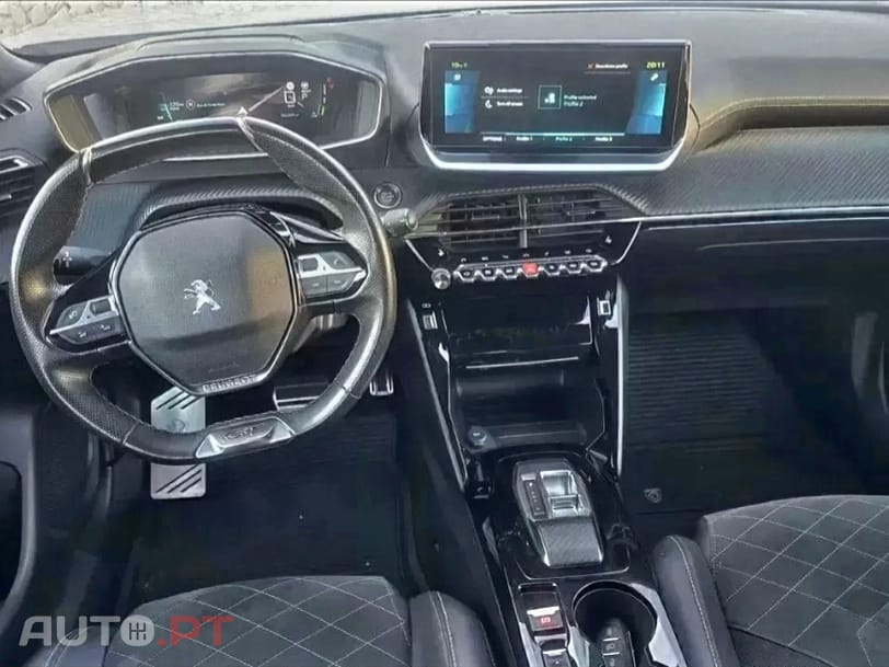 Peugeot 2008 GT Pack 100% Eléctrico