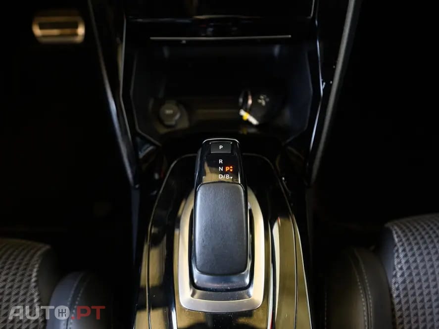 Peugeot E-2008 50 kWh GT Pack