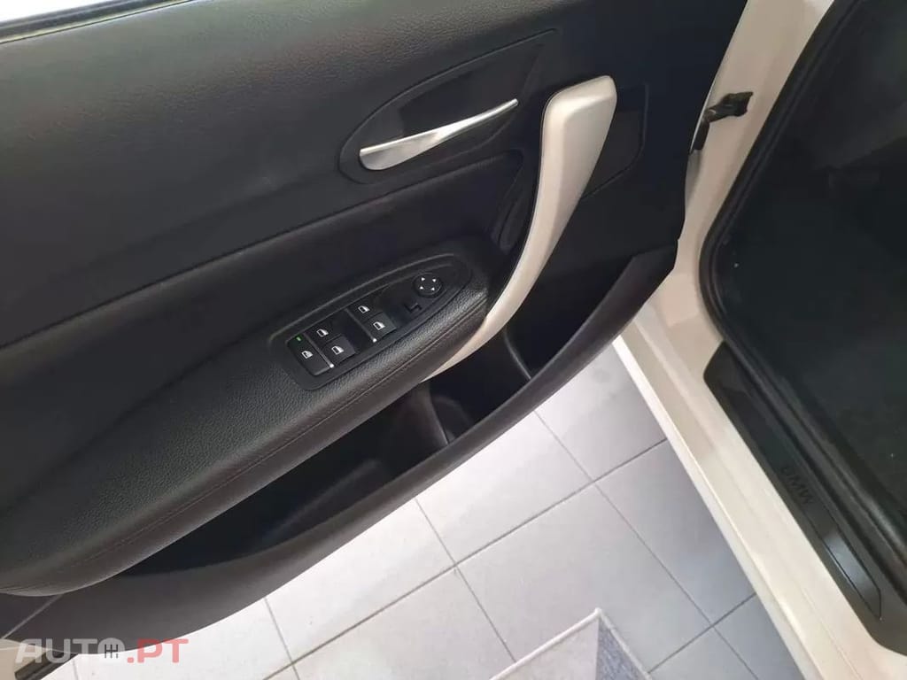 BMW 116 d Line Luxury Auto