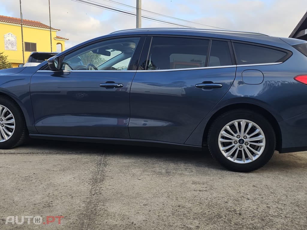 Ford Focus SW Titanium 1.0 ecoboost hybrid