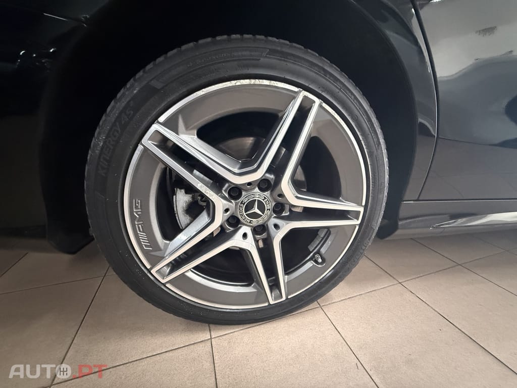 Mercedes-Benz C 300 de AMG Line