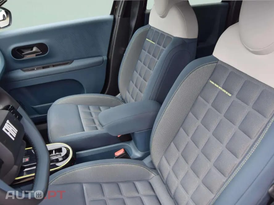 Fiat Grande Panda 1.2 Hybrid La Prima eDCT