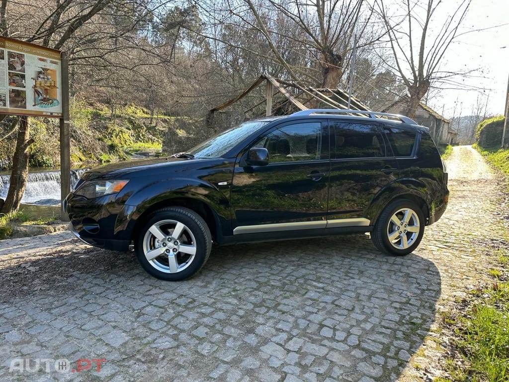 Mitsubishi Outlander 2.0 DI-D Intense 4WD