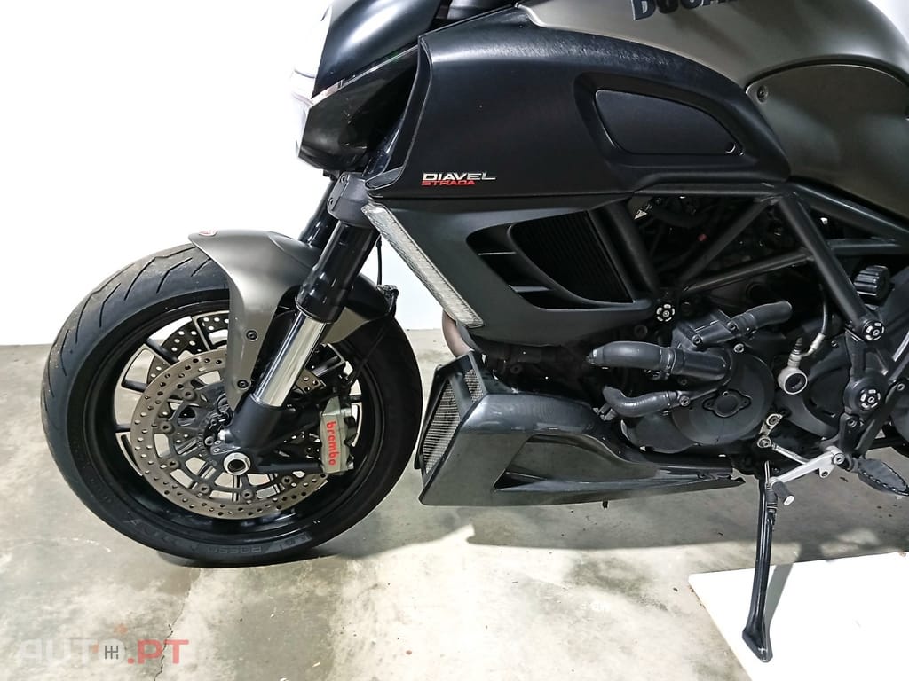 Ducati Diavel 1200 STRADA ABS