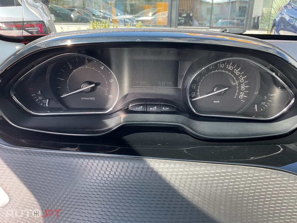 Peugeot 2008 1.4 HDi Allure