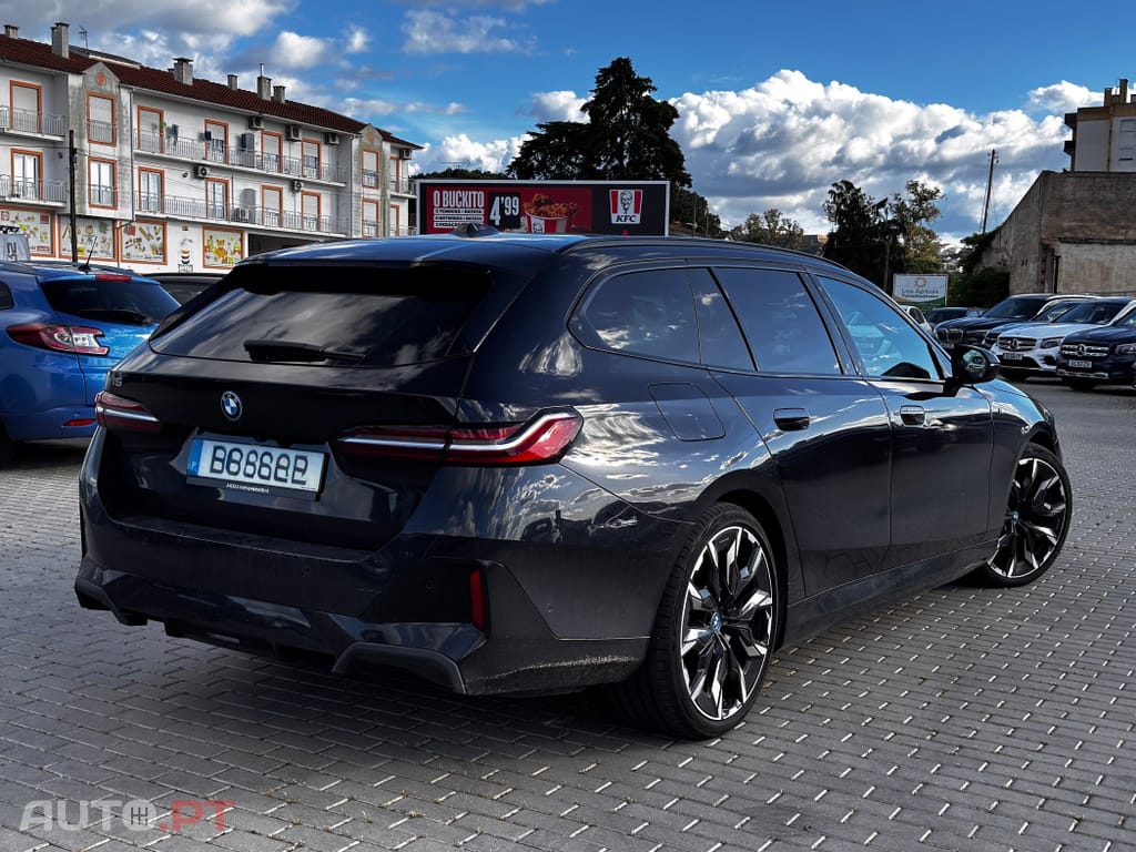 BMW i5 eDrive40 Pack Desportivo M Pro